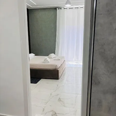 Dante Apartman Bari